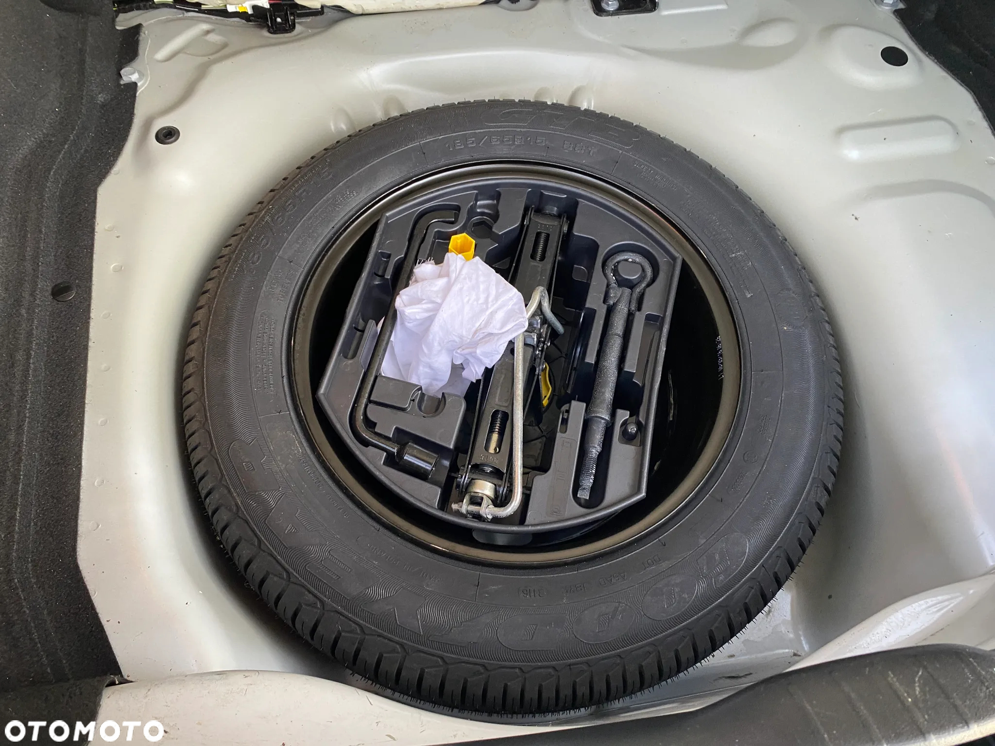 Citroën C4 Cactus 1.2 PureTech Shine Edition S&S - 23