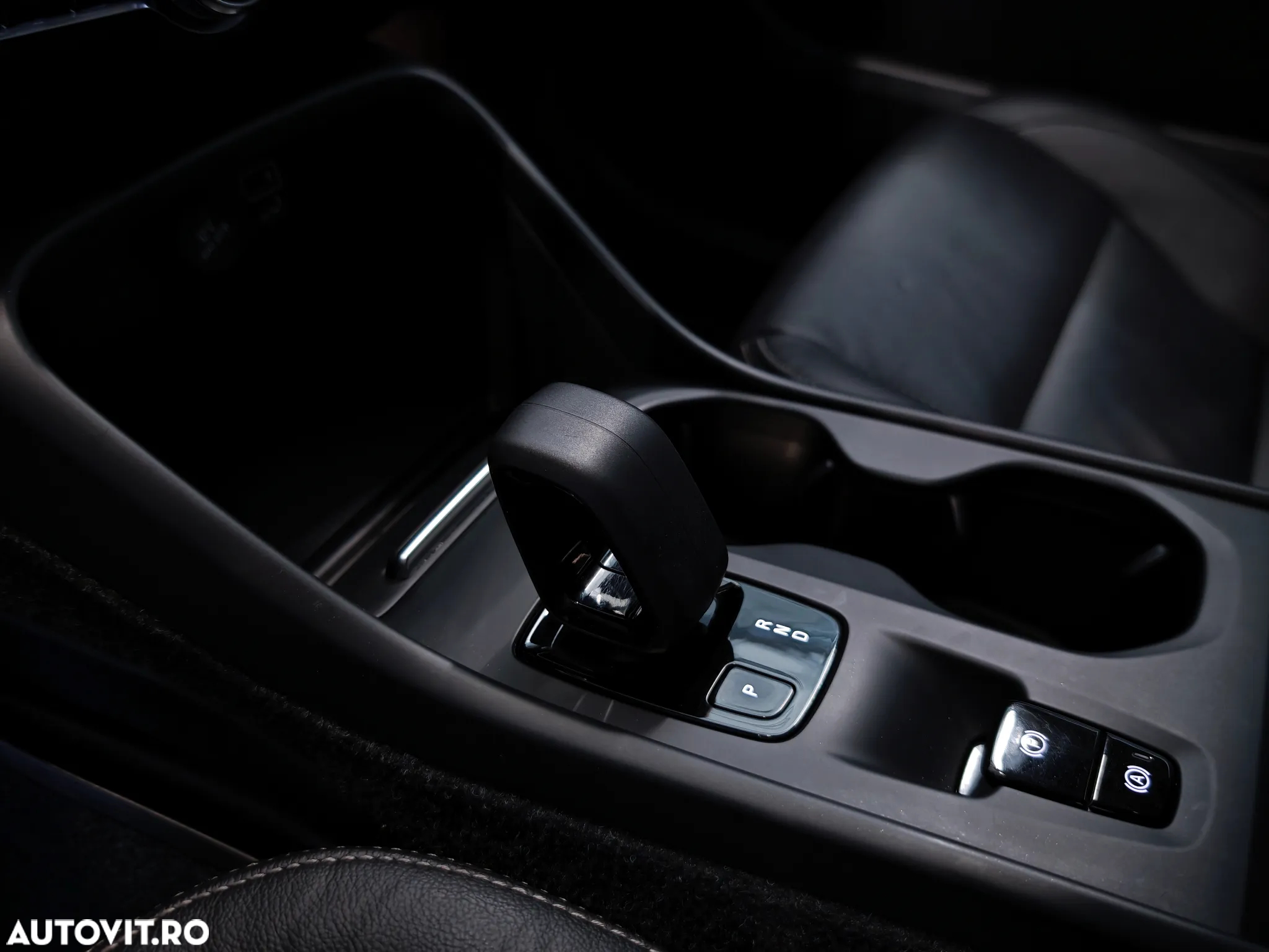 Volvo XC 40 T4 Recharge DKG Inscription Expression - 27