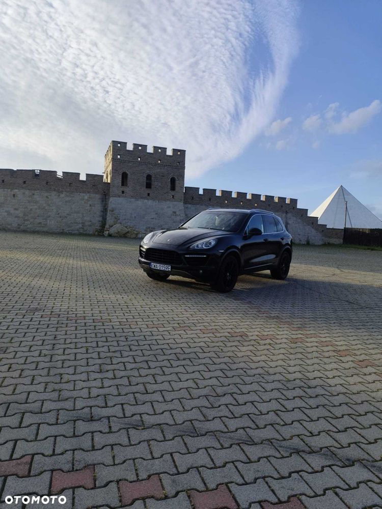 Porsche Cayenne - 4