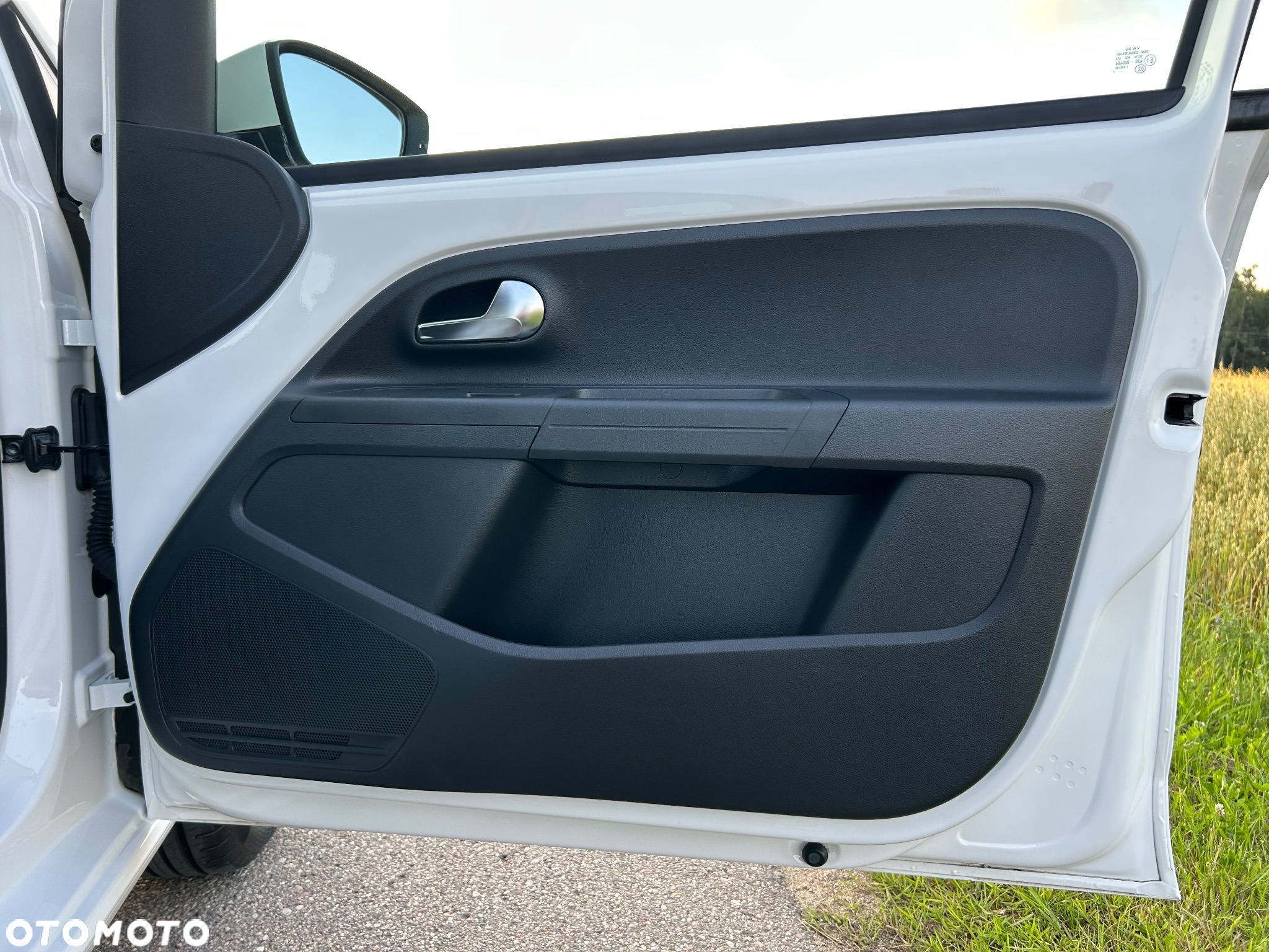 Volkswagen up! 1.0 move - 23