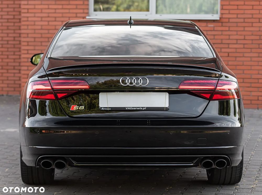 Audi S8 Plus 4.0 TFSI Quattro - 11