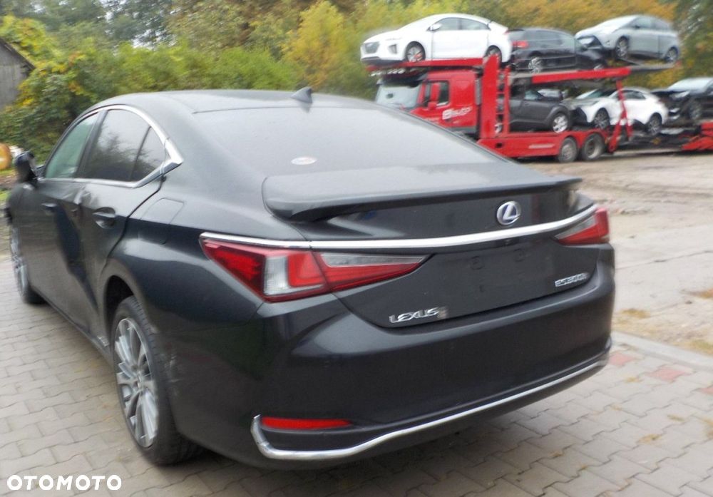 Lexus ES - 19