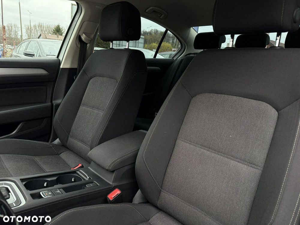 Volkswagen Passat 2.0 TDI SCR Highline DSG - 12