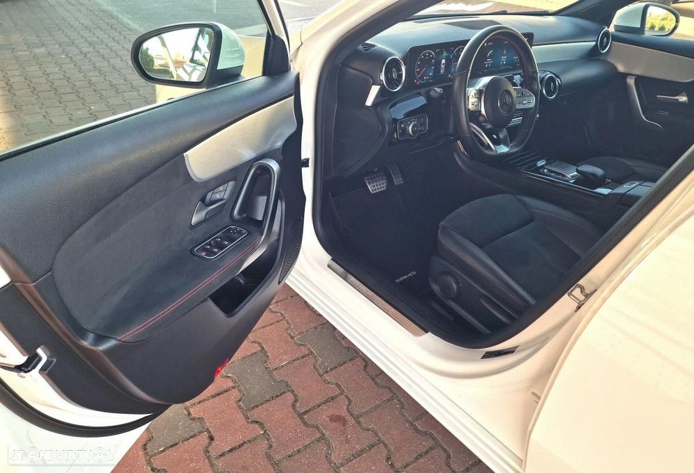 Mercedes-Benz A 180 d AMG Line Aut. — fotografia 9