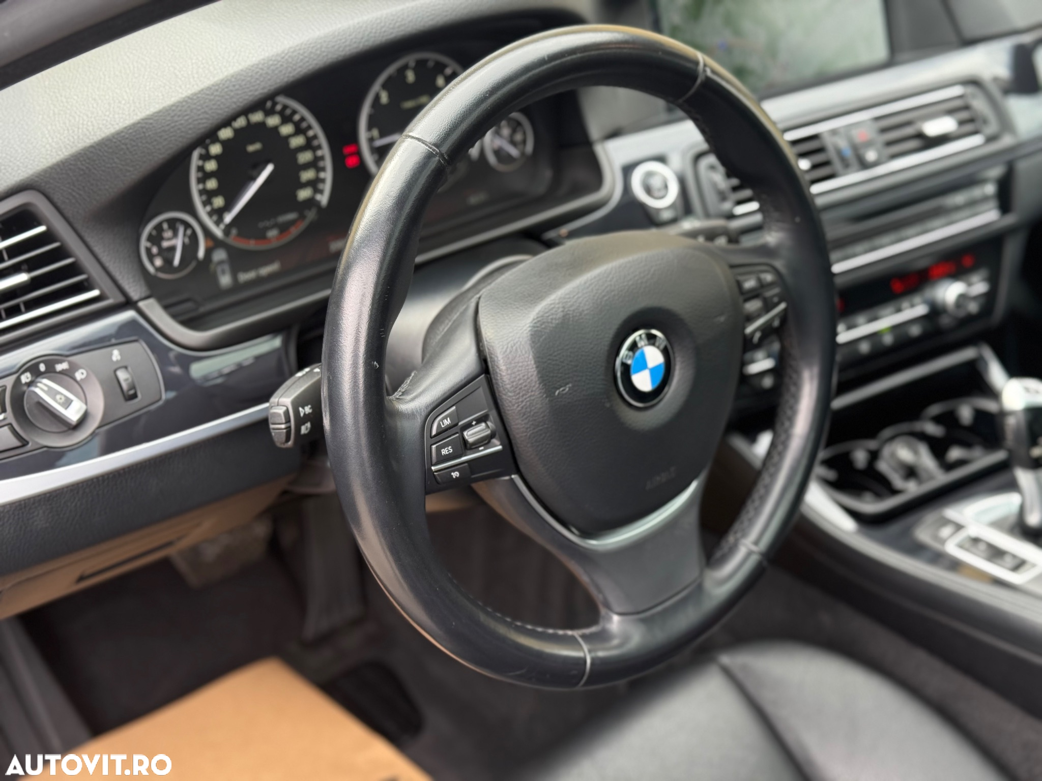 BMW Seria 5 525d Touring Aut. - 16