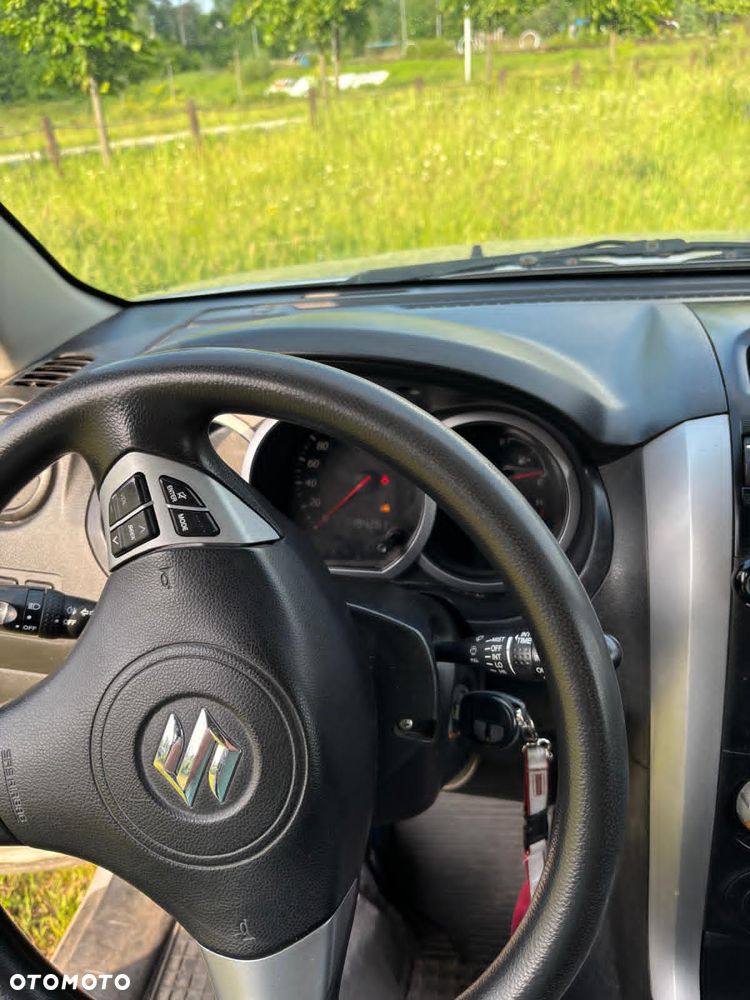 Suzuki Grand Vitara 1.6 - 7
