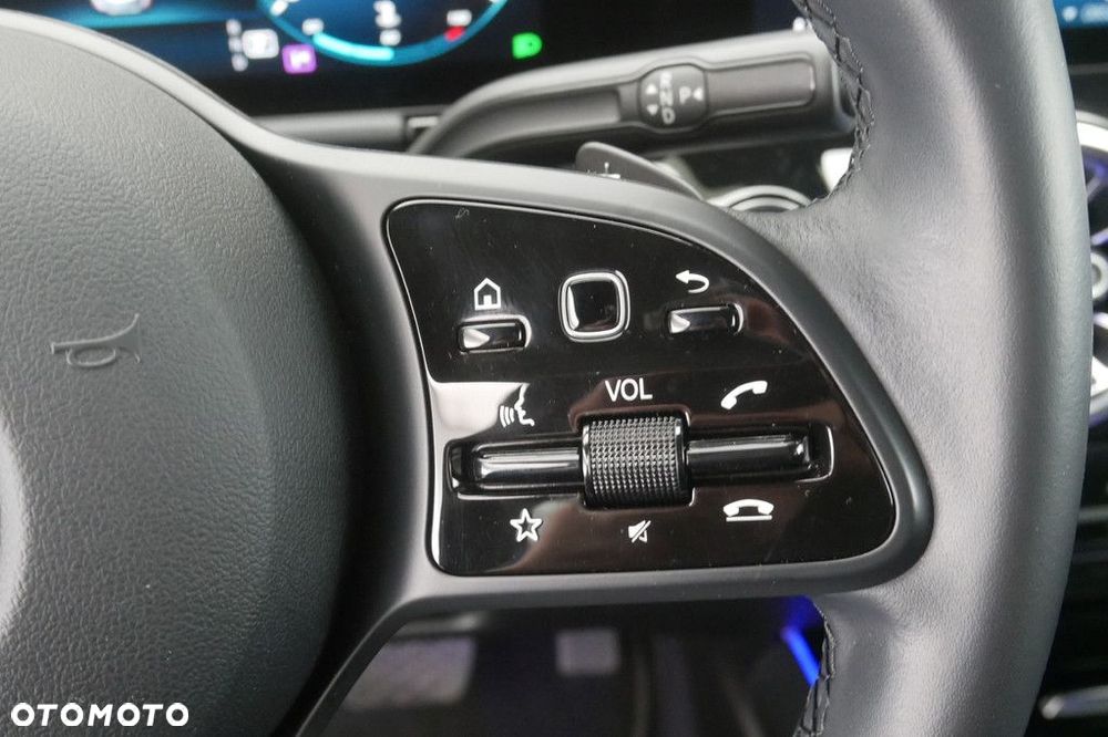 Mercedes-Benz GLA - 26