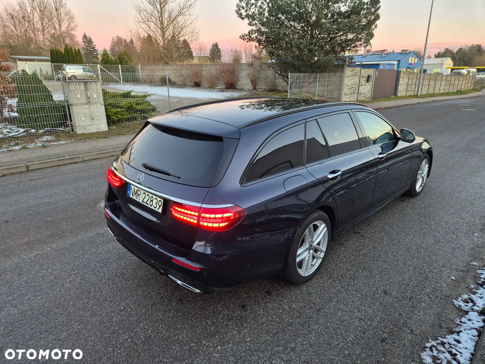 Mercedes-Benz Klasa E 300 de AMG - 5