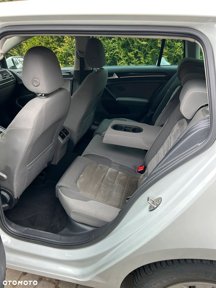 Volkswagen Golf 1.4 TSI ACT BlueMotion Technology DSG Highline - 27