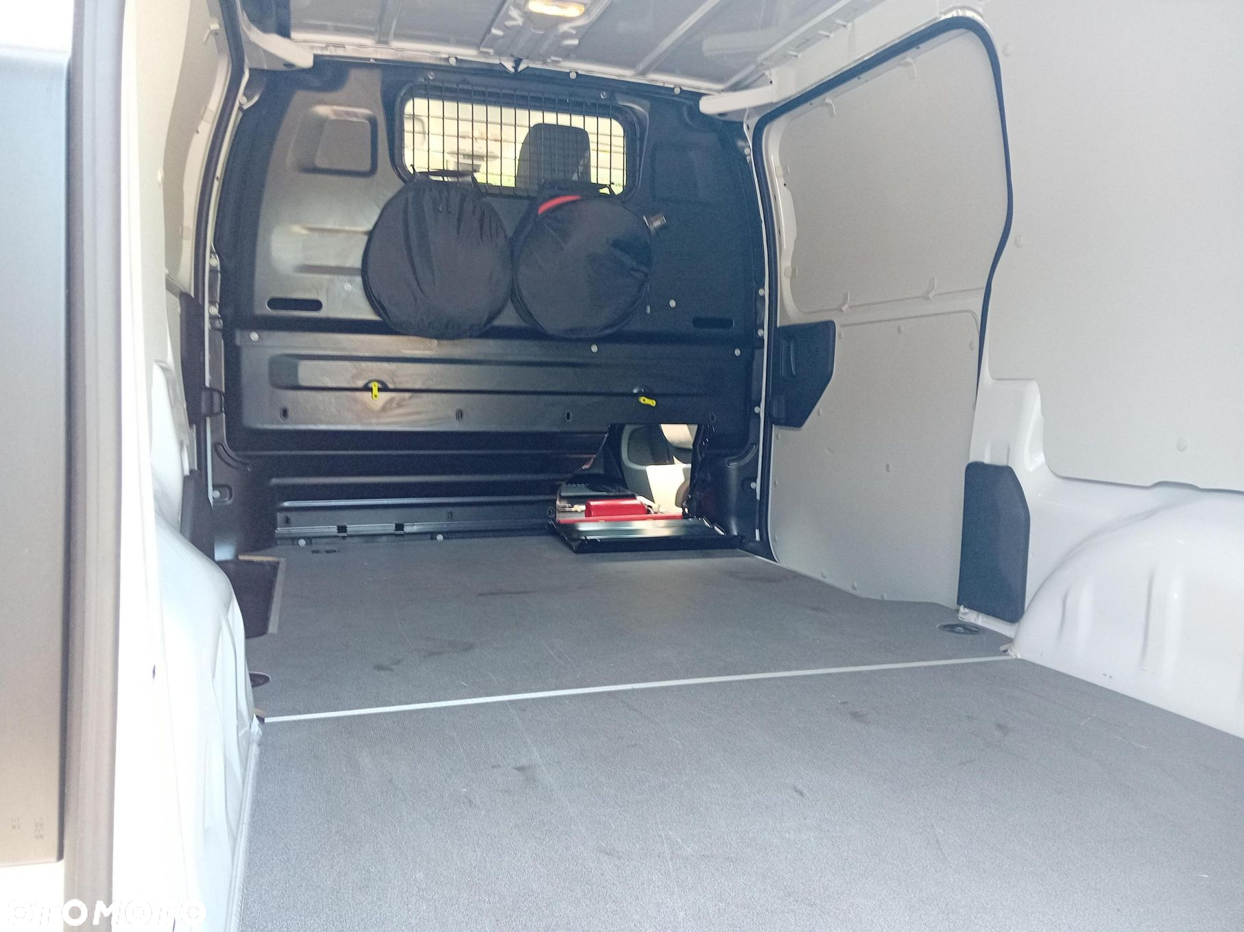 Toyota PROACE - 14