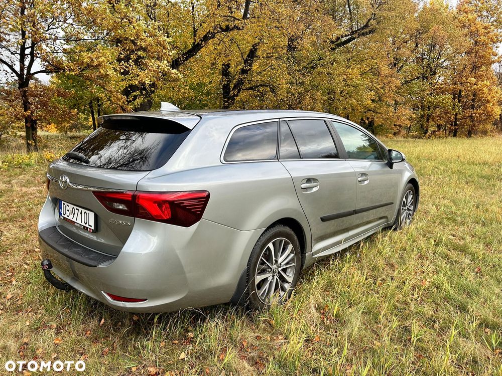 Toyota Avensis 1.8 Prestige MS - 7