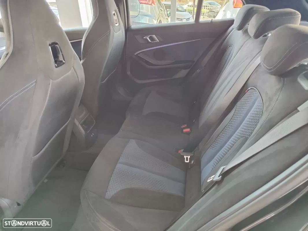 BMW 116 d Pack Desportivo M Auto - 12