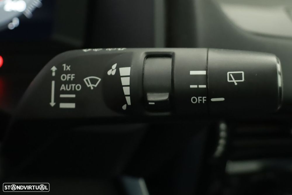 Nissan Qashqai 1.3 DIG-T N-Connecta LED - 18