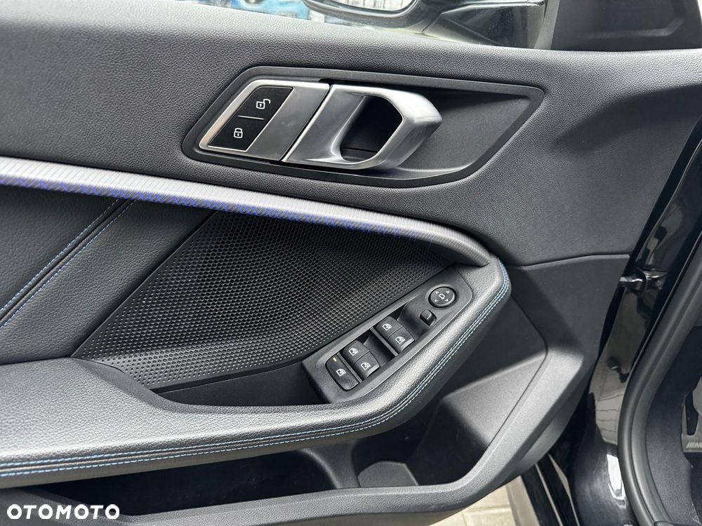 BMW Seria 1 118i Edition M Sport Shadow - 29