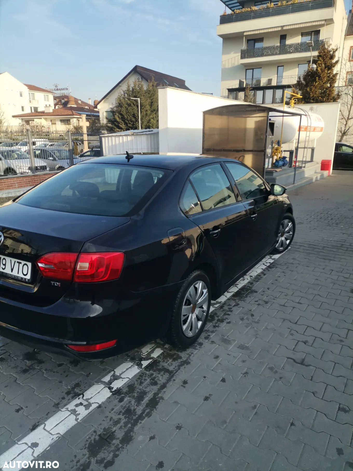 Volkswagen Jetta 1.6 TDI CR DPF BMT Trendline - 4