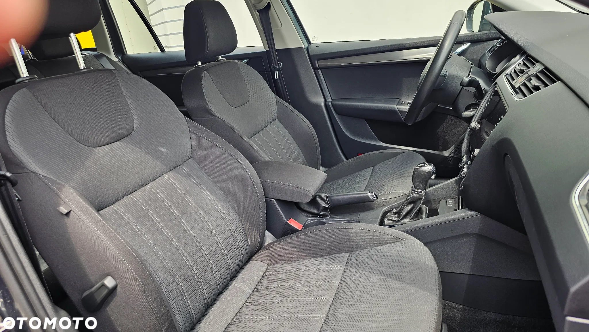 Skoda Octavia 1.6 TDI Ambition DSG - 34