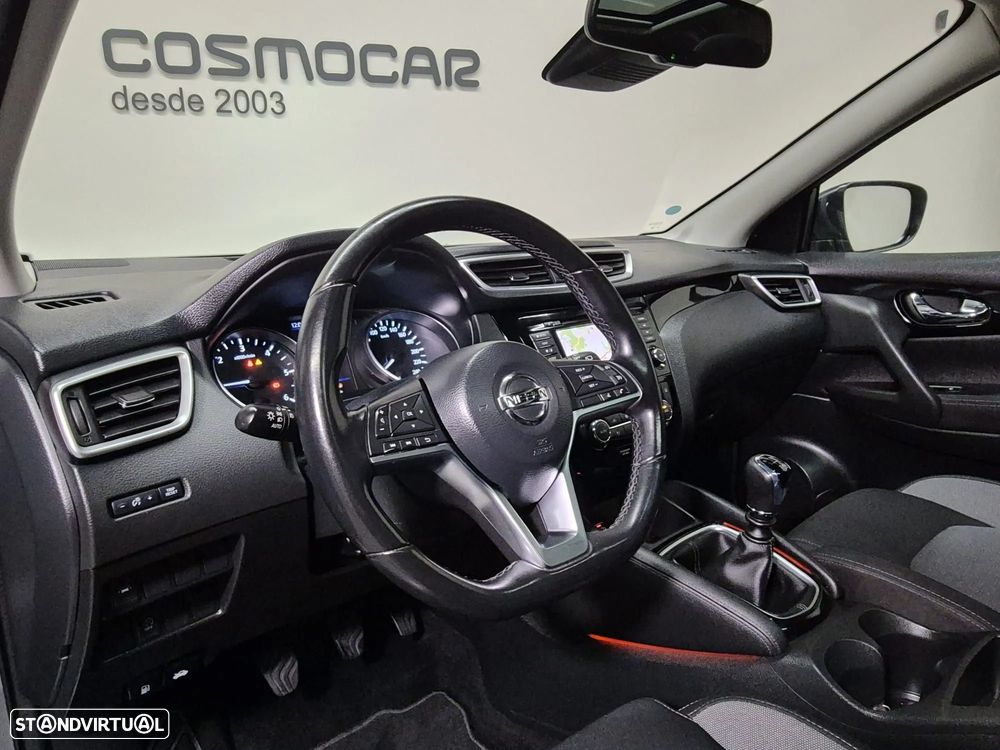Nissan Qashqai 1.5 dCi N-Connecta J18 - 12