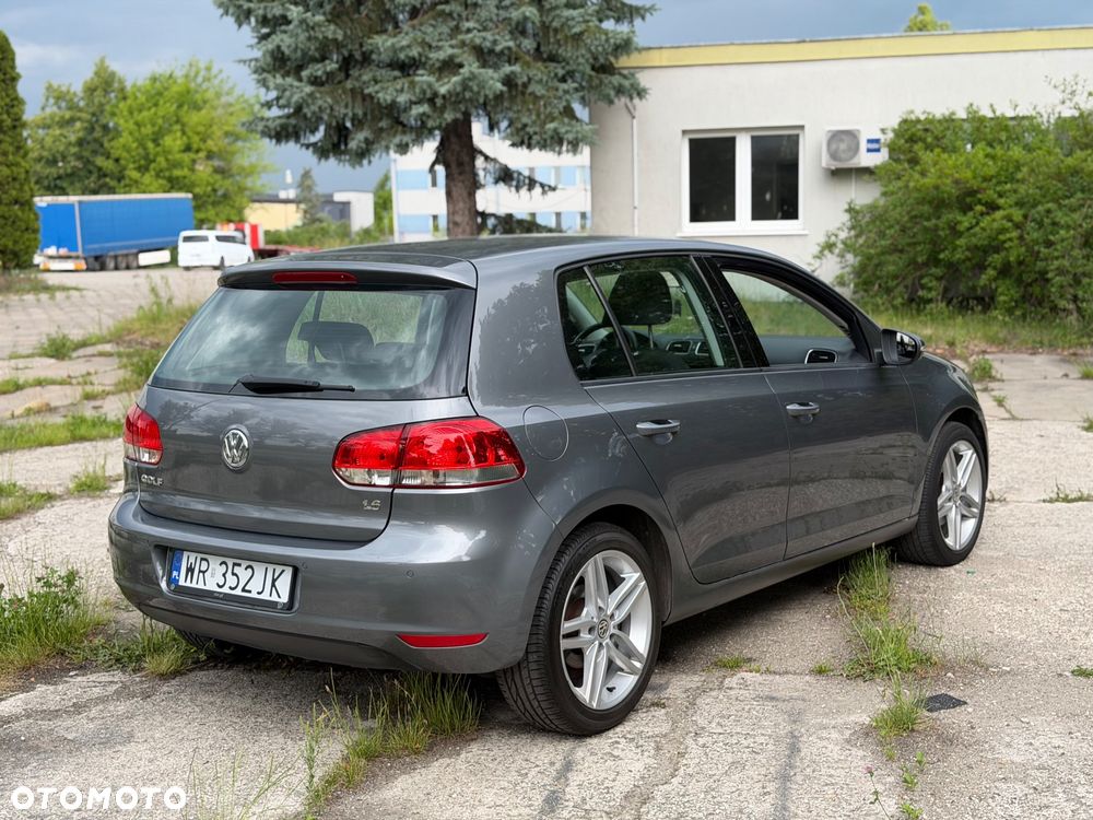 Volkswagen Golf 1.6 Comfortline - 6