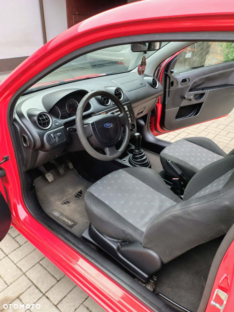Ford Fiesta - 17
