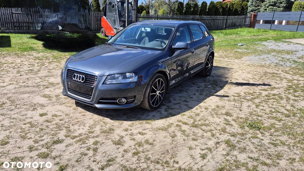 Audi A3 Sportback - 2