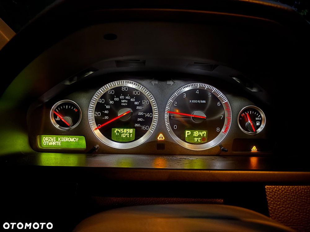 Volvo XC 90 - 19