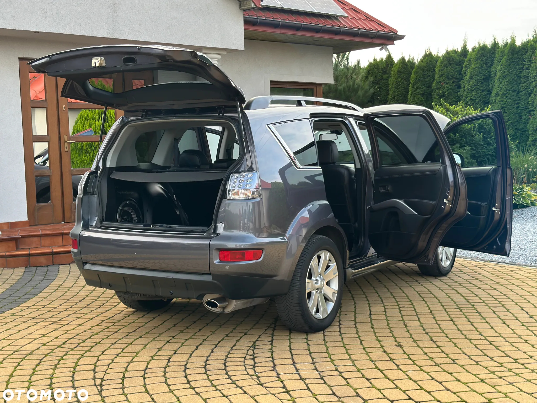 Mitsubishi Outlander - 33