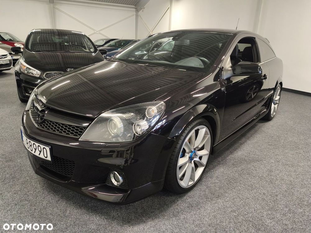 Opel Astra OPC - 1