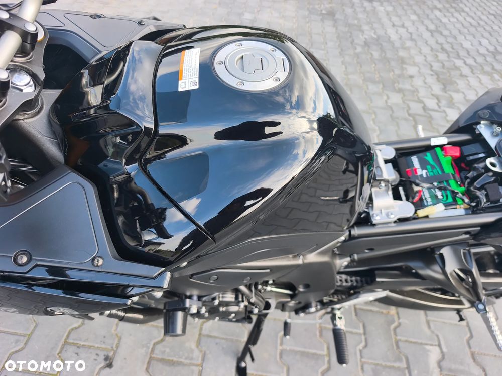 Yamaha FZ8 - 39