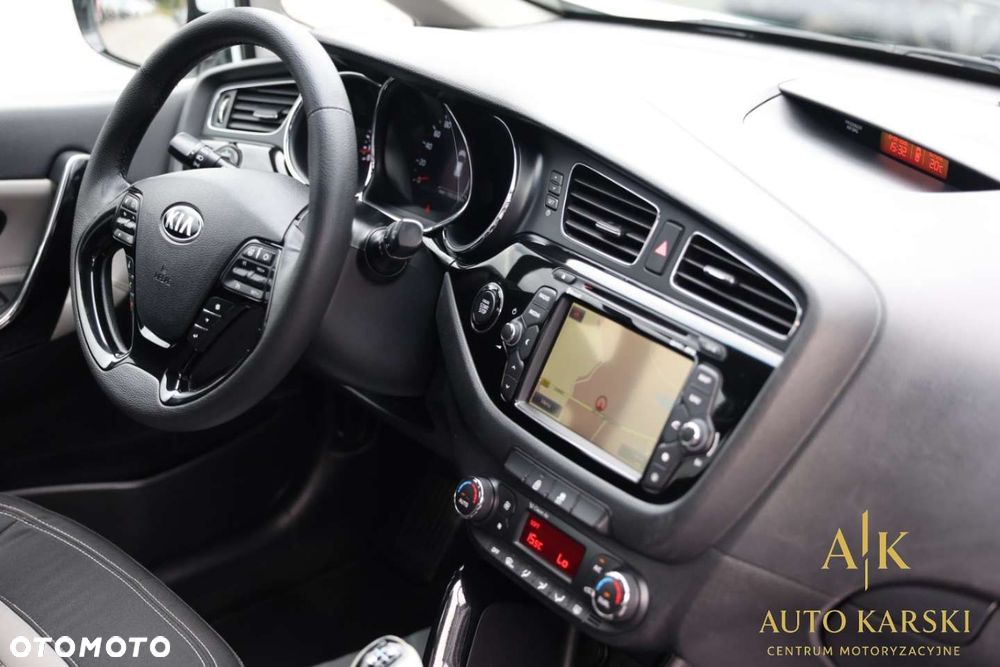 Kia Ceed - 21