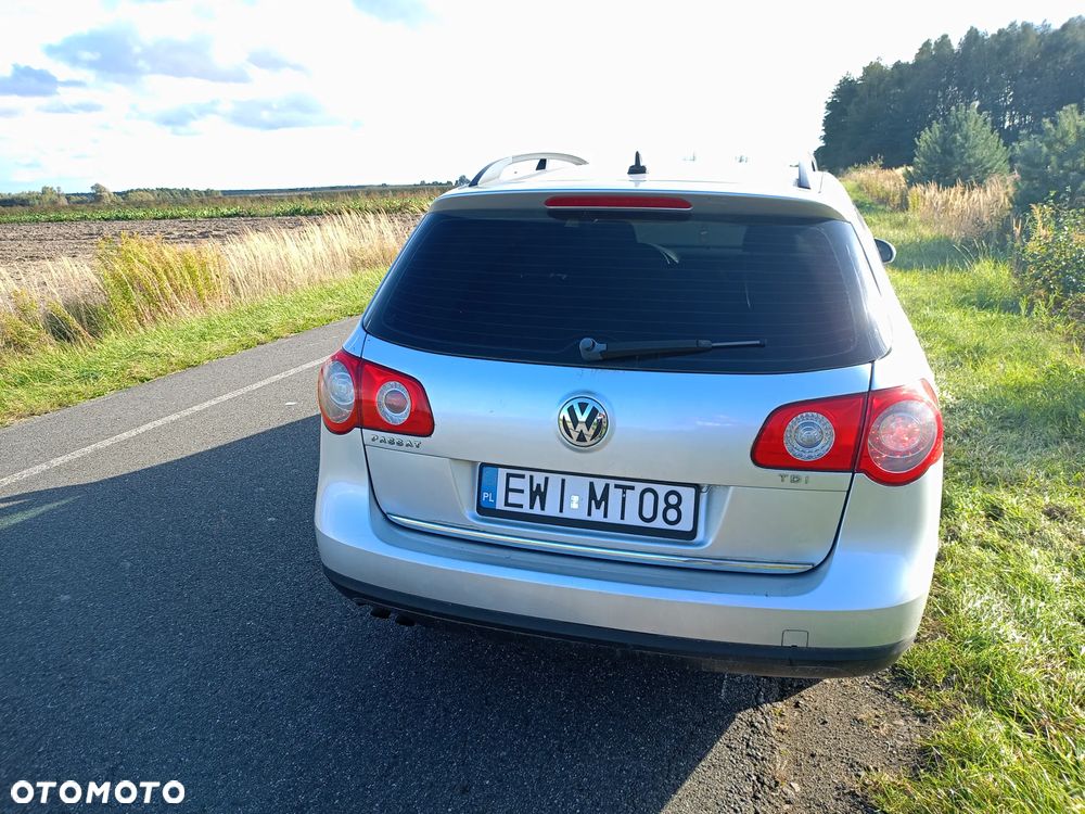 Volkswagen Passat 1.9 TDI Comfortline - 6