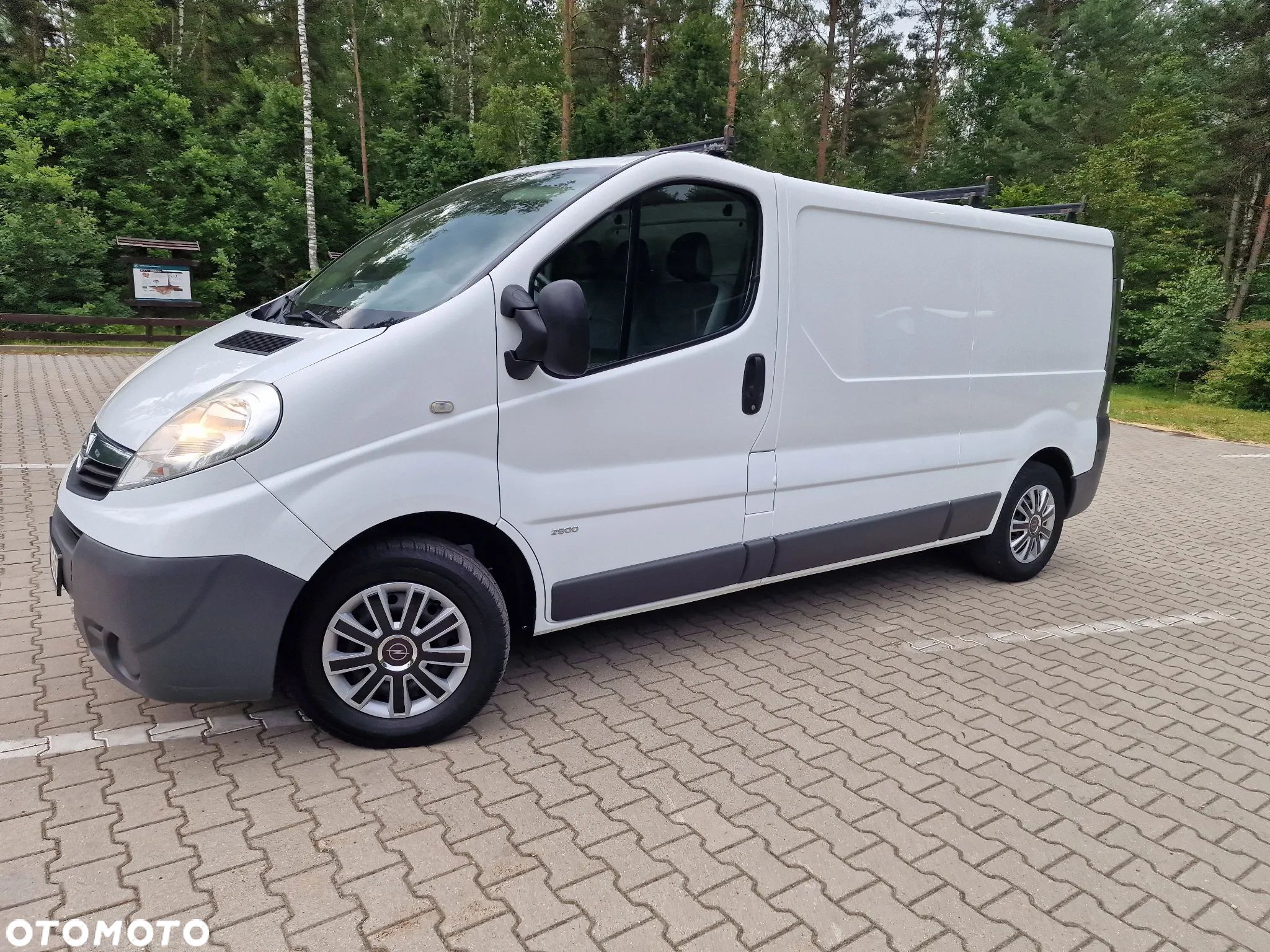Renault Trafic - 1