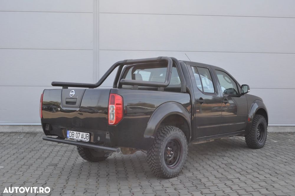 Nissan Navara 2.5 dCi DPF 4X4 Double Cab LE - 9
