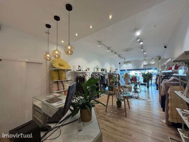 Loja Albufeira Estrada de Sta Eulália - Grande imagem: 5/6