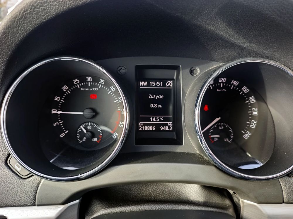 Skoda Yeti Out 2.0 TDI DPF 4x2 Ambition Green tec - 11