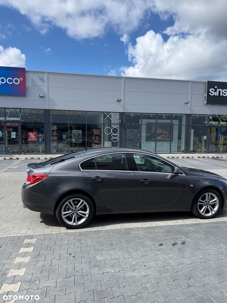 Opel Insignia 2.0 T Cosmo - 4