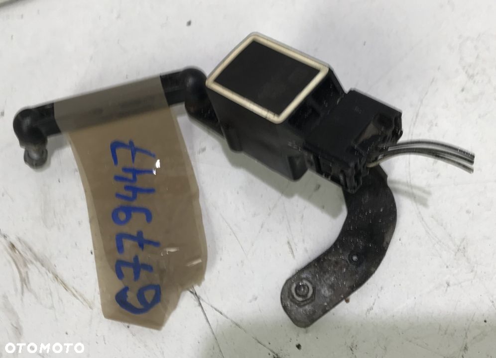 CZUJNIK POZIOMU ŚWIATEŁ 6779447 BMW E65 - 2