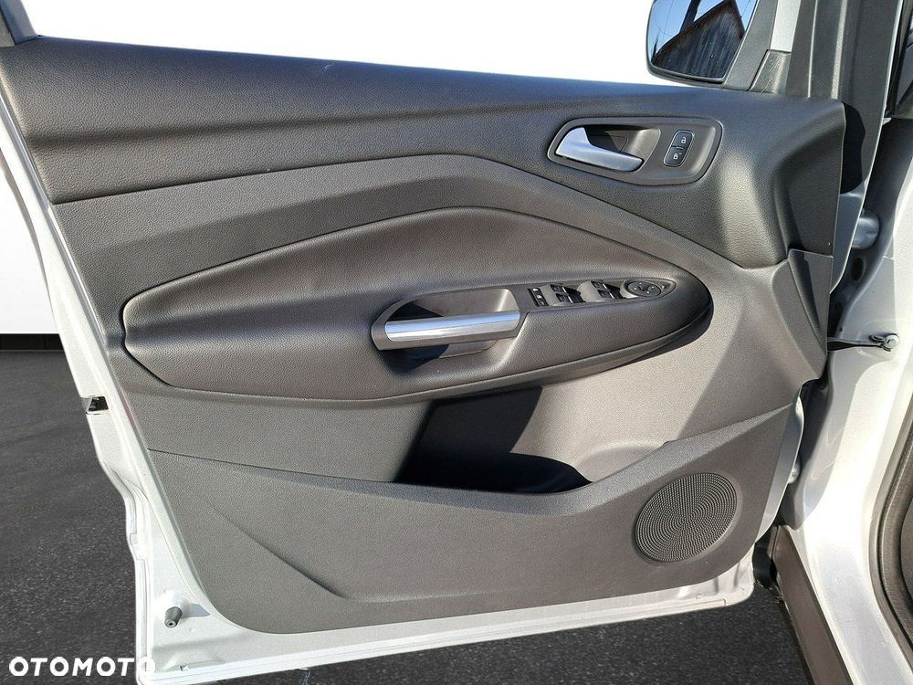 Ford Kuga - 14