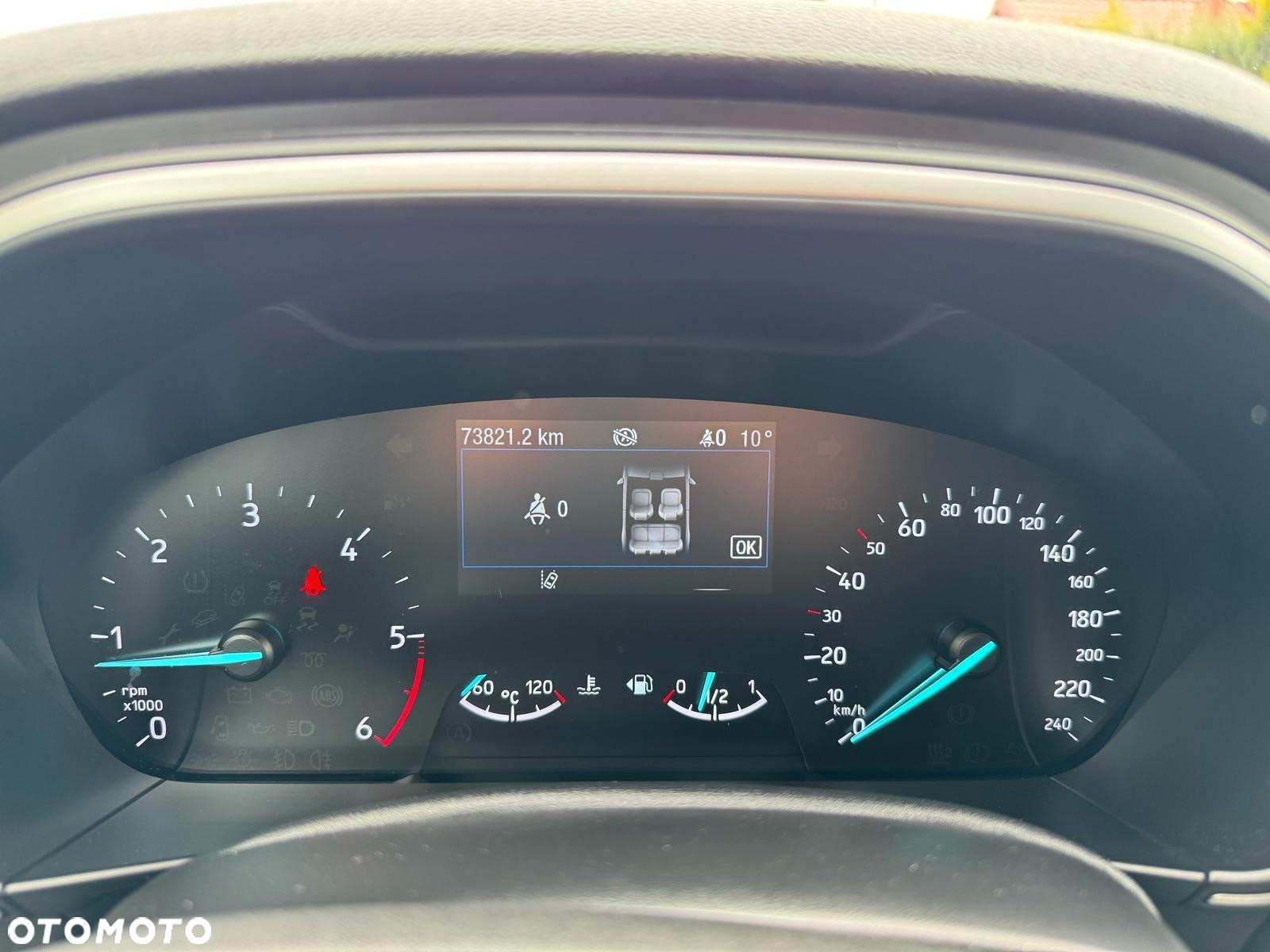 Ford Focus 1.5 EcoBlue Start-Stopp-System COOL&CONNECT - 10