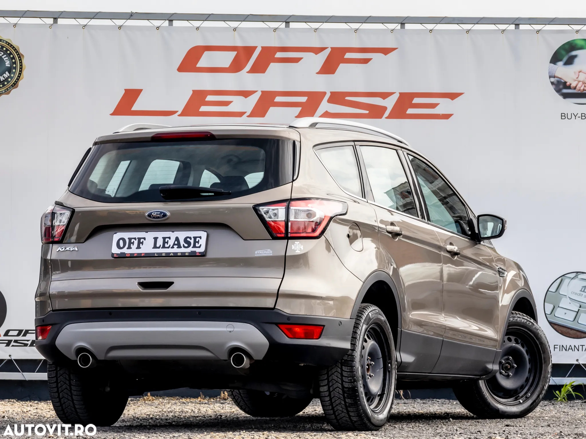 Ford Kuga 1.5 EcoBoost 2x4 Aut. Trend - 4