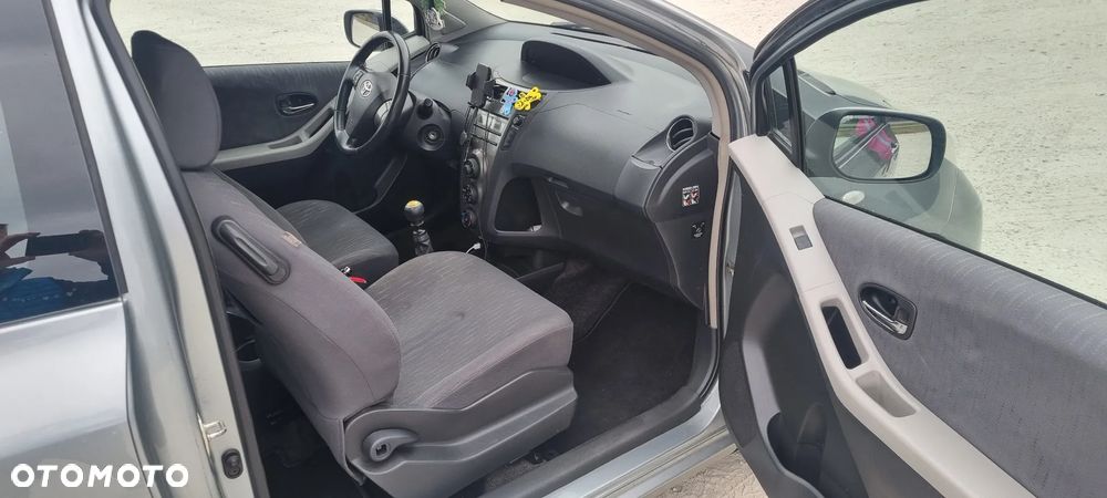 Toyota Yaris 1.33 VVT-i Life - 8