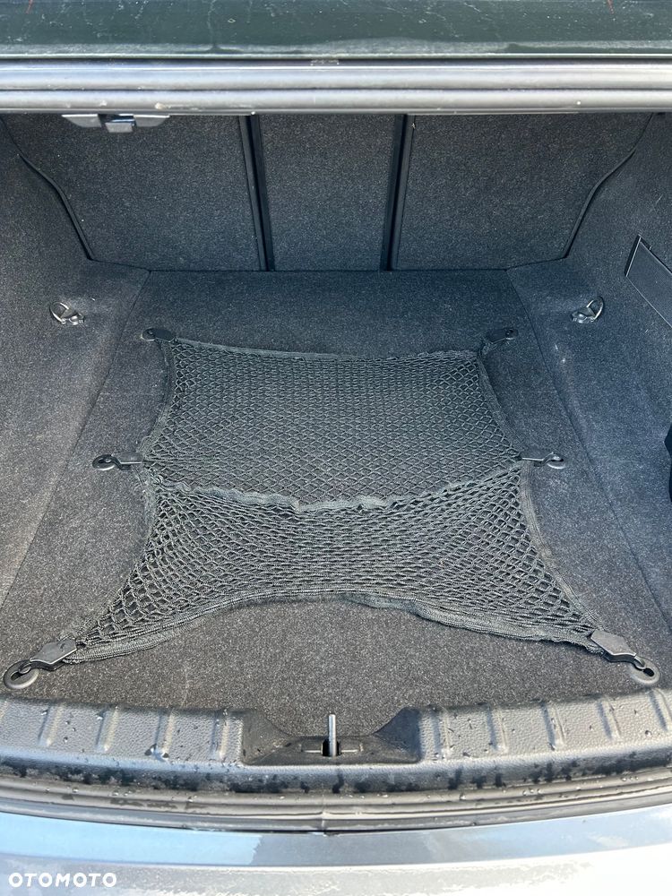 BMW Seria 3 335i Edition Sport - 11