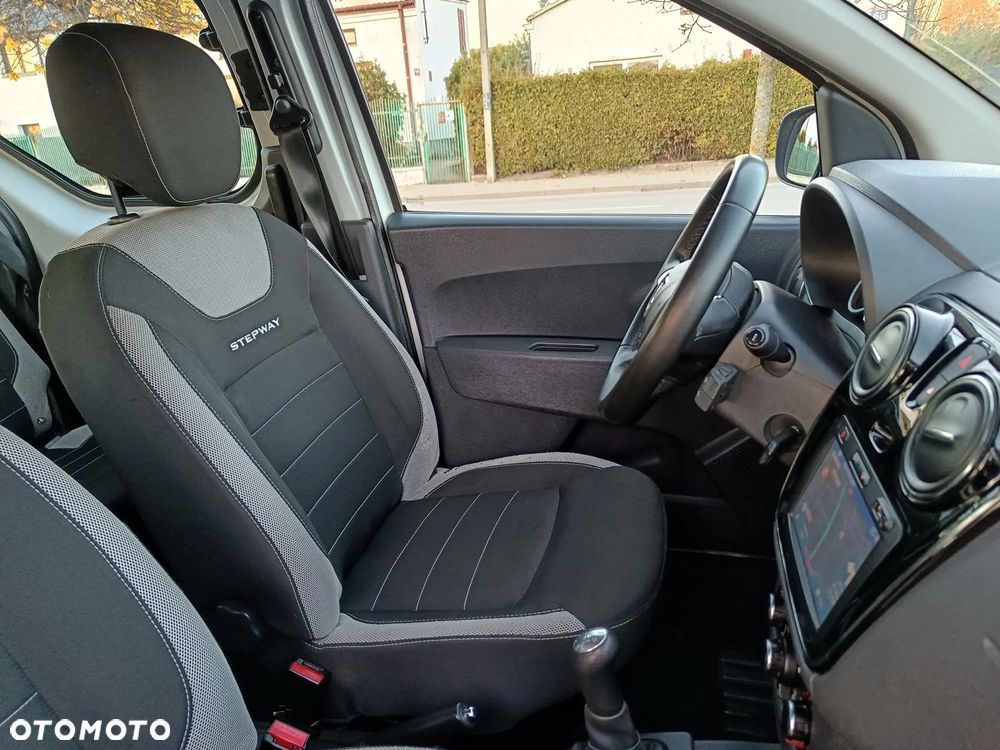 Dacia Dokker 1.6 SCe Stepway - 24