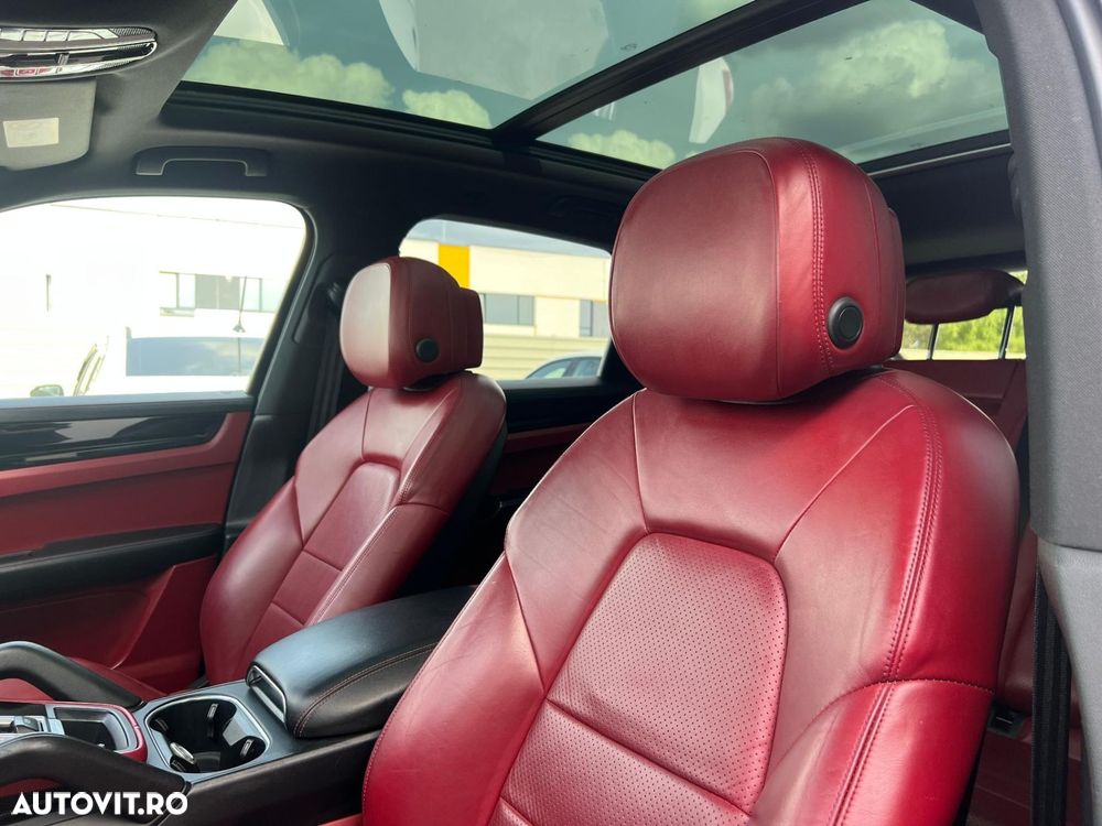Porsche Cayenne - 37