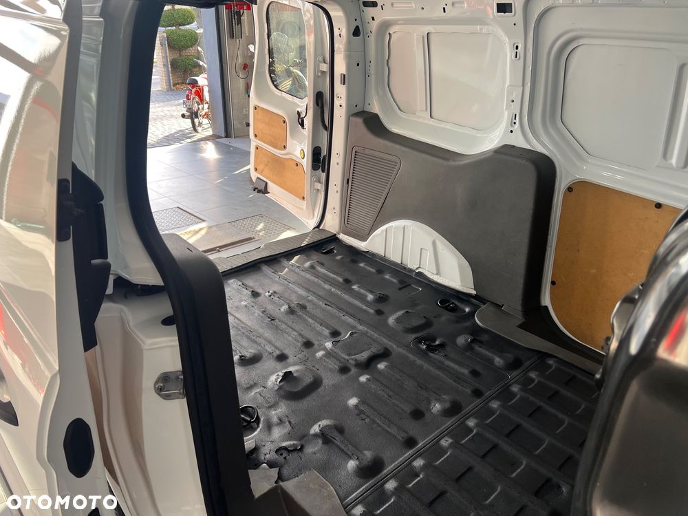 Ford Transit connect - 24