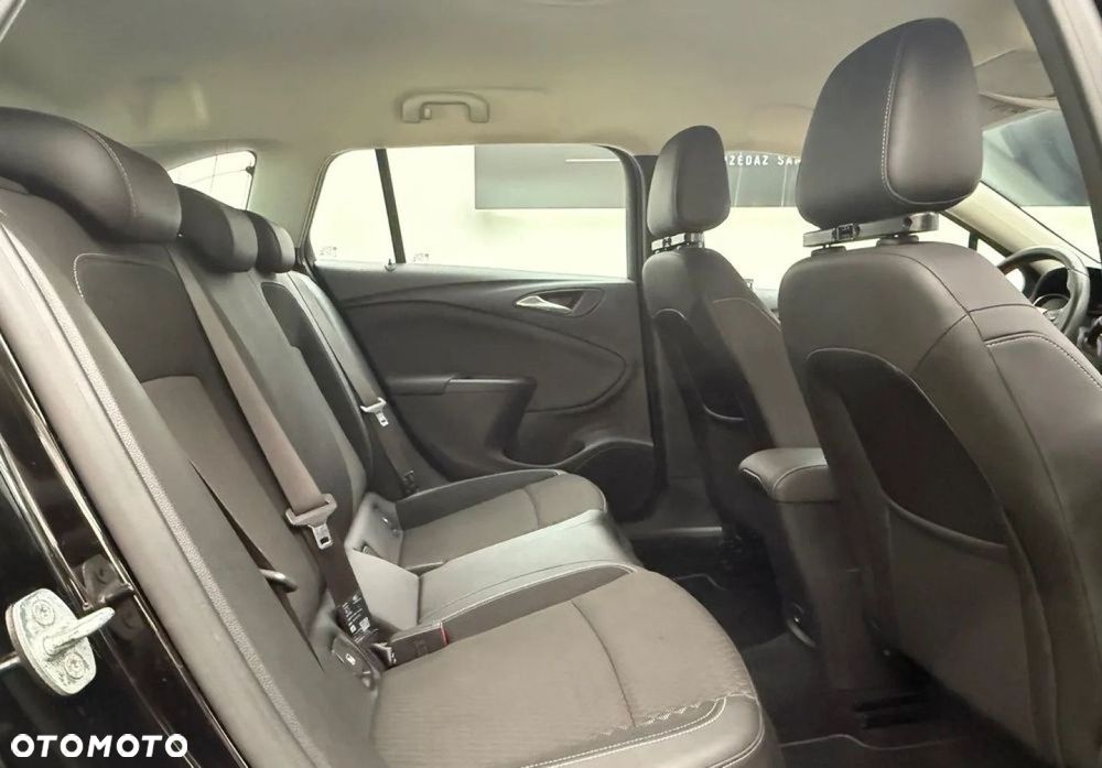 Opel Astra 1.6 D (CDTI) Start/Stop Innovation - 19