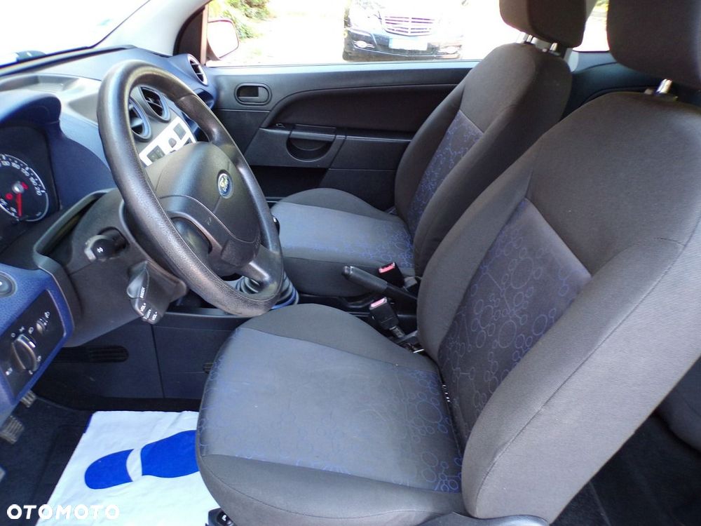 Ford Fiesta - 22