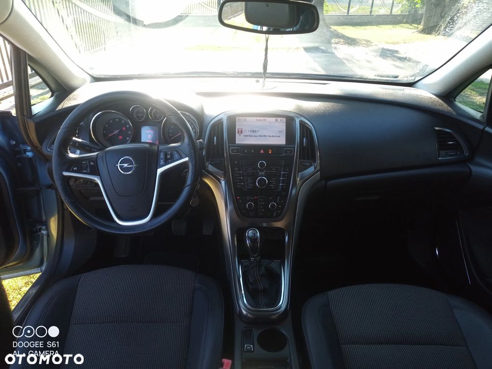 Opel Astra 1.4 T Cosmo - 8
