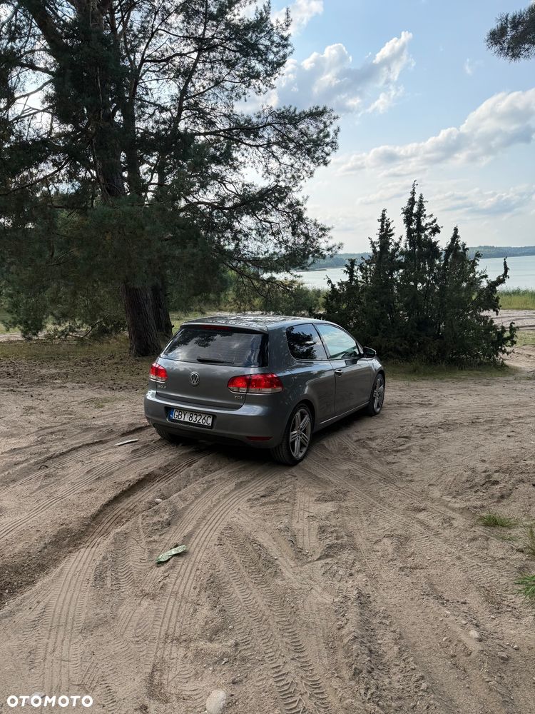 Volkswagen Golf 1.6 TDI Comfortline - 3