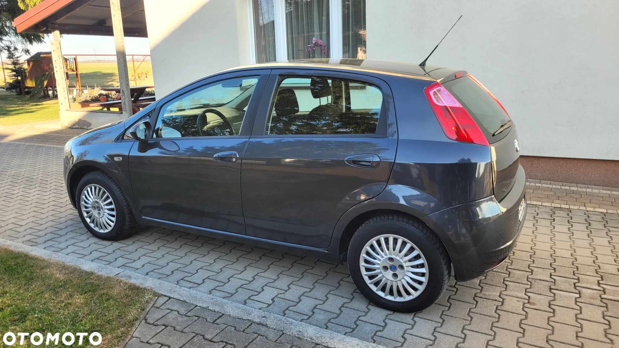Fiat Grande Punto - 22