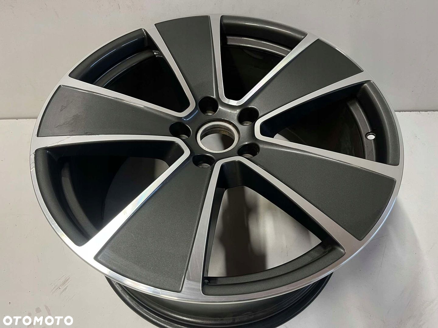 PORSCHE CAYENNE 9Y0 COUPE FELGA AERO DESIGN 11JX21 ET58 5X130 - 3